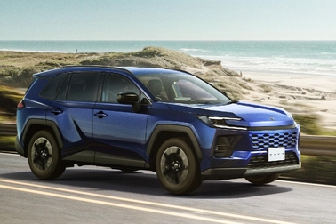 Z（ハイブリッド）